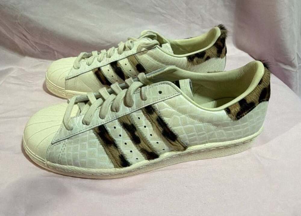 Adidas Superstar Animal Print Alligator Skin Sneakers
Size 10